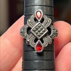 Art Deco Style Garnet Diamond Point Marcasites Sterling Silver Filigree Ring